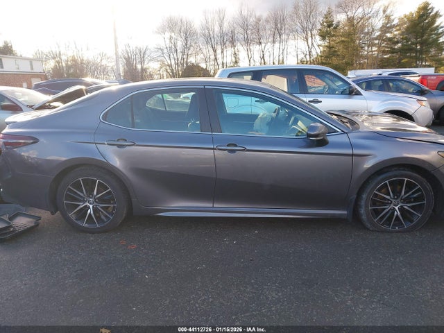 4T1G11BK5PU081902 Toyota Camry Se Awd