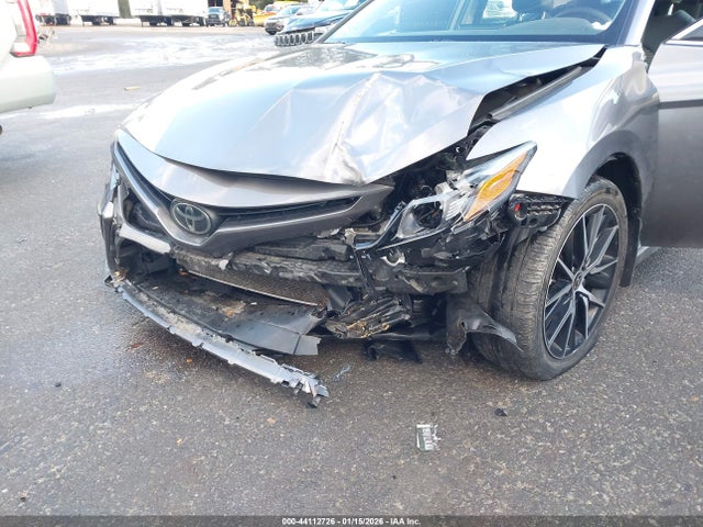 4T1G11BK5PU081902 Toyota Camry Se Awd