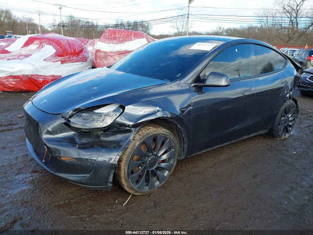 Продажа на аукционе авто 2024 Tesla Model Y Performance Dual Motor All-wheel Drive, vin: 7SAYGDEF7RA277486, номер лота: 44112727