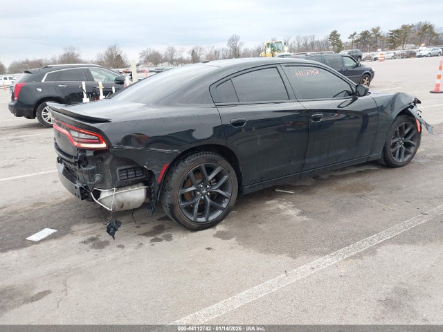 2C3CDXBG9NH176394 Dodge Charger Sxt Rwd