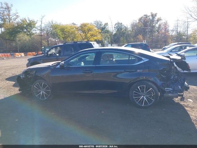 2022 Lexus Es 350 მანქანა იყიდება აუქციონზე, vin: 58ADZ1B12NU111575, აუქციონის ნომერი: 44112772