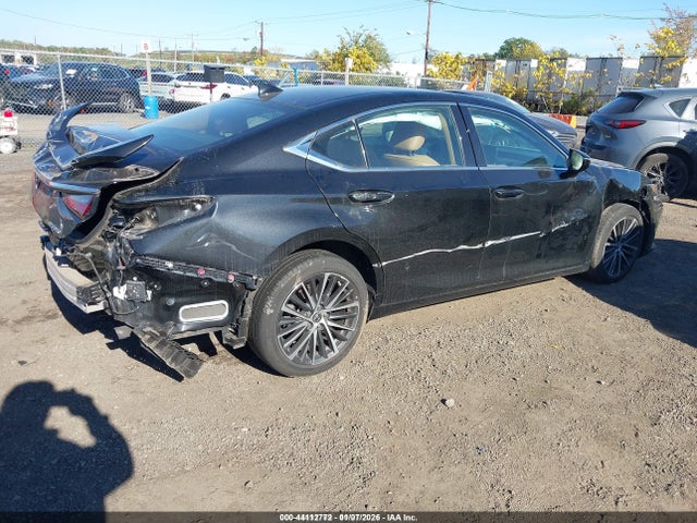 2022 Lexus Es 350 მანქანა იყიდება აუქციონზე, vin: 58ADZ1B12NU111575, აუქციონის ნომერი: 44112772