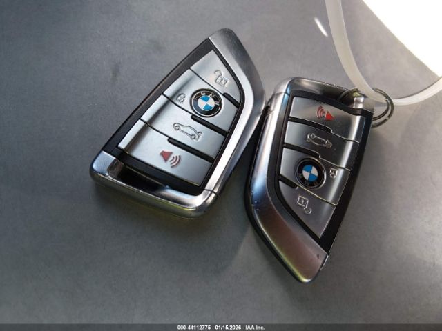 2017 BMW X5 5UXKR2C57H0U21015 Photo 10