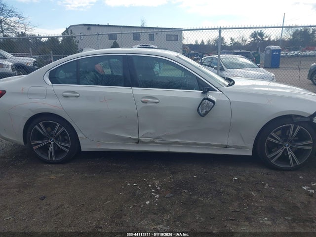 Продажа на аукционе авто 2022 Bmw 330i Xdrive, vin: 3MW5R7J06N8C57029, номер лота: 44112811