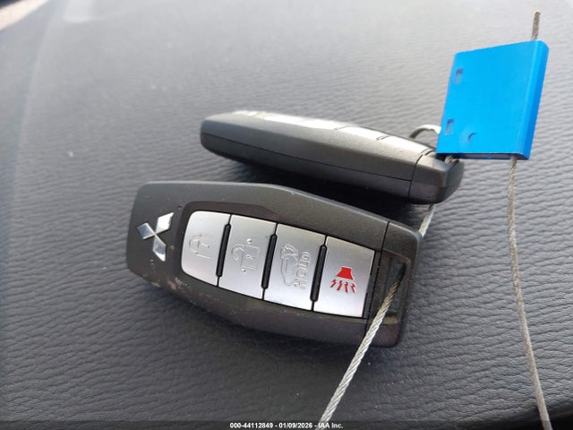 2023 MITSUBISHI OUTLANDER JA4J4UA88PZ025068 Photo 10