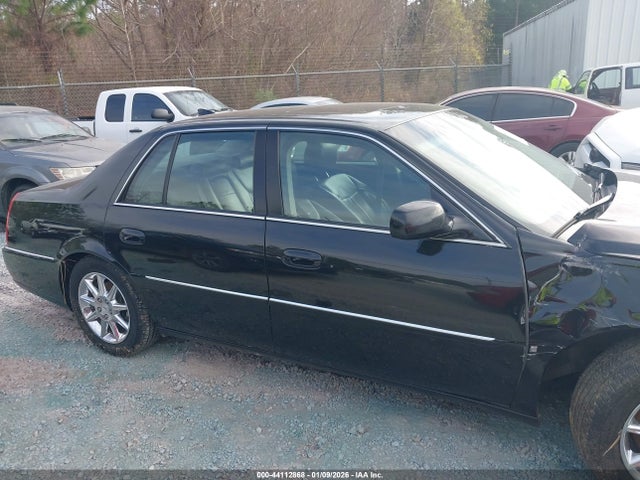 Auction sale of the 2010 Cadillac Dts Luxury Collection, vin: 1G6KD5EY5AU106126, lot number: 44112868