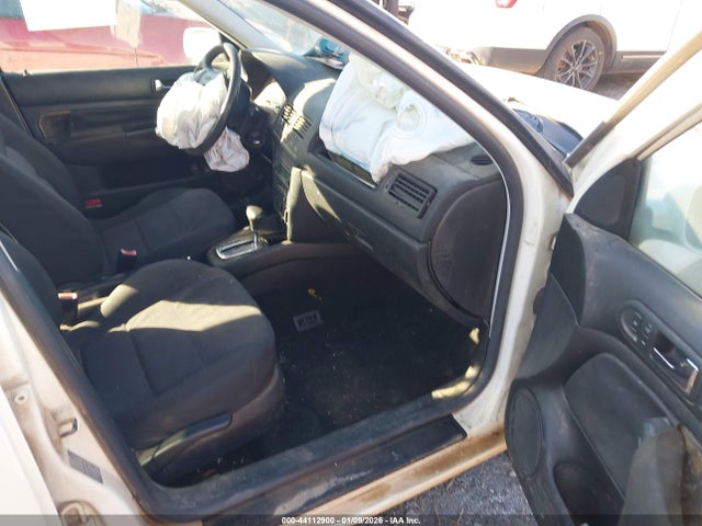 44112900 :رقم المزاد ، 3VWSK69M14M094465 vin ، 2004 Volkswagen Jetta Gls 2.0l مزاد بيع