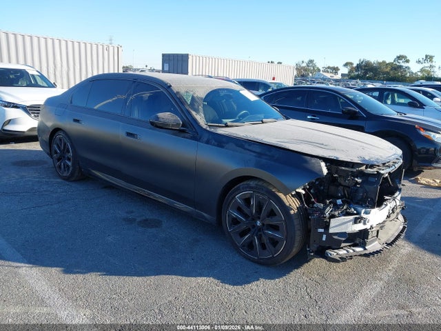2024 BMW 760 WBA33EJ01RCR17375