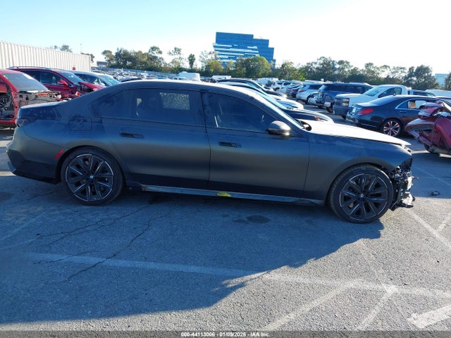 WBA33EJ01RCR17375 BMW 760 I Xdrive