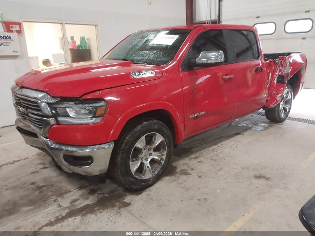 44113008 :رقم المزاد ، 1C6SRFJT1LN199343 vin ، 2020 Ram 1500 Laramie  4x4 5'7 Box مزاد بيع