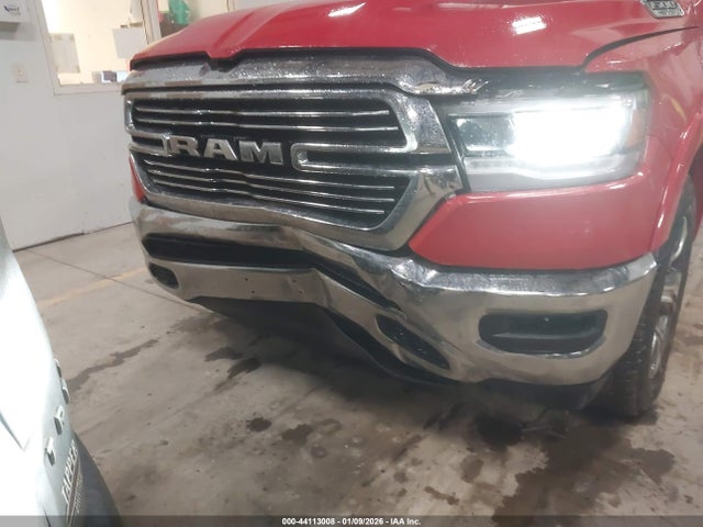 44113008 :رقم المزاد ، 1C6SRFJT1LN199343 vin ، 2020 Ram 1500 Laramie  4x4 5'7 Box مزاد بيع