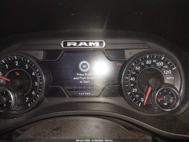 44113008 :رقم المزاد ، 1C6SRFJT1LN199343 vin ، 2020 Ram 1500 Laramie  4x4 5'7 Box مزاد بيع