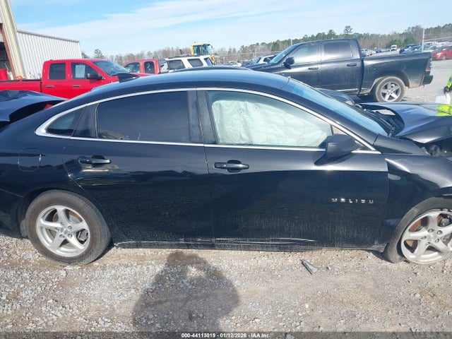 1G1ZC5STXHF262290 Chevrolet Malibu 1fl
