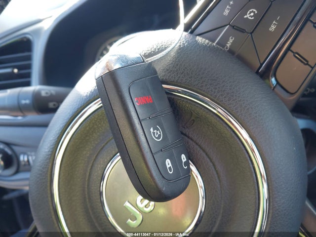 Jeep Renegade Justice 2016 ZACCJBBT1GPE14955 Image 11