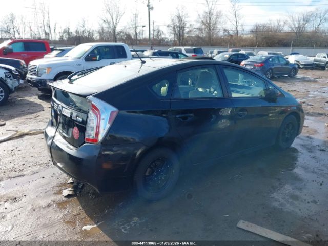 2014 TOYOTA PRIUS JTDKN3DU6E0376976 Photo 3