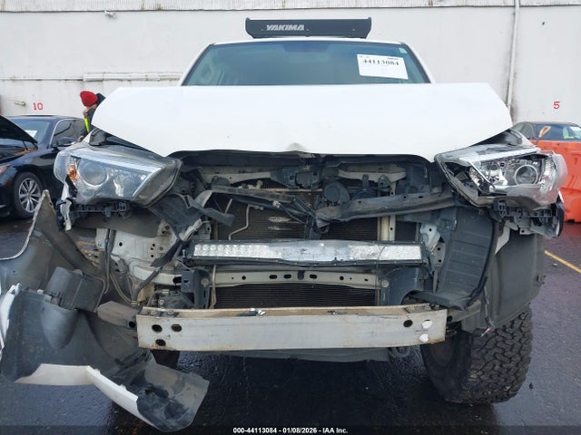 JTEBU5JR9J5530734 Toyota 4RUNNER SR5