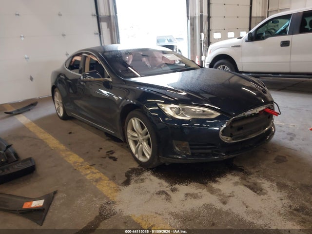 2013 TESLA MODEL S 5YJSA1CN7DFP27954 Photo 0