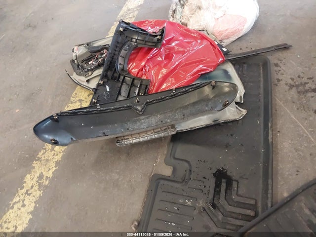 44113085 :رقم المزاد ، 5YJSA1CN7DFP27954 vin ، 2013 Tesla Model S مزاد بيع