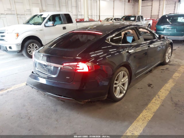 2013 TESLA MODEL S 5YJSA1CN7DFP27954 Photo 3
