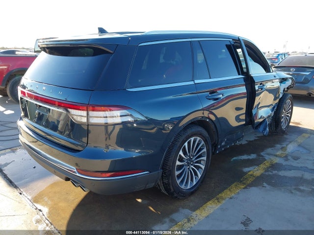 2021 LINCOLN AVIATOR 5LM5J7WC2MGL02604 Photo 3