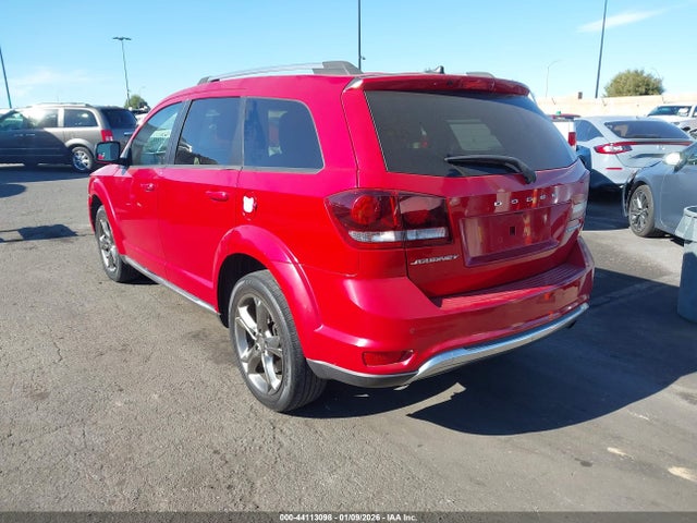 3C4PDCGB3FT606139 Dodge Journey Crossroad