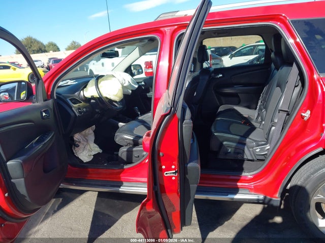 3C4PDCGB3FT606139 Dodge Journey Crossroad