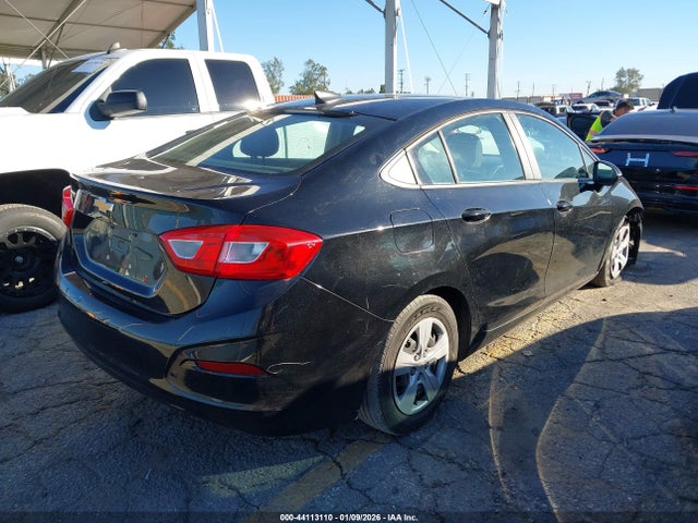 1G1BC5SM6H7173837 Chevrolet Cruze Ls Auto