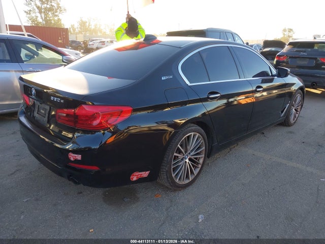 2018 BMW 530E WBAJA9C52JB252347 Photo 3