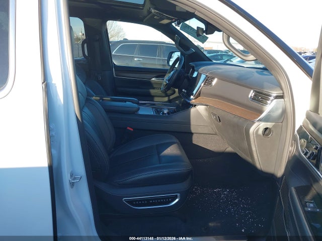 2023 JEEP GRAND WAGONEER 1C4SJVEJXPS569750 Photo 4