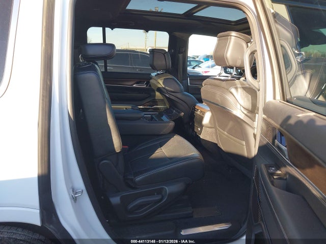 2023 JEEP GRAND WAGONEER 1C4SJVEJXPS569750 Photo 7