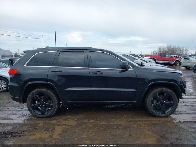44113157 :رقم المزاد ، 1C4RJFAG0FC812859 vin ، 2015 Jeep Grand Cherokee Altitude مزاد بيع