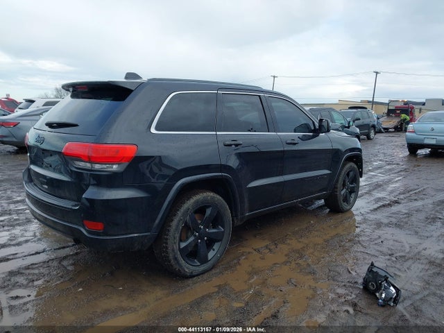 44113157 :رقم المزاد ، 1C4RJFAG0FC812859 vin ، 2015 Jeep Grand Cherokee Altitude مزاد بيع
