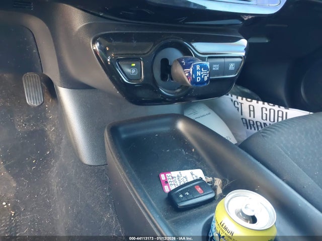 JTDKBRFUXJ3064371 Toyota Prius Two