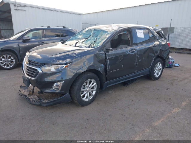 Chevrolet EQUINOX LS 2019 2GNAXHEV4K6226739 Image 2