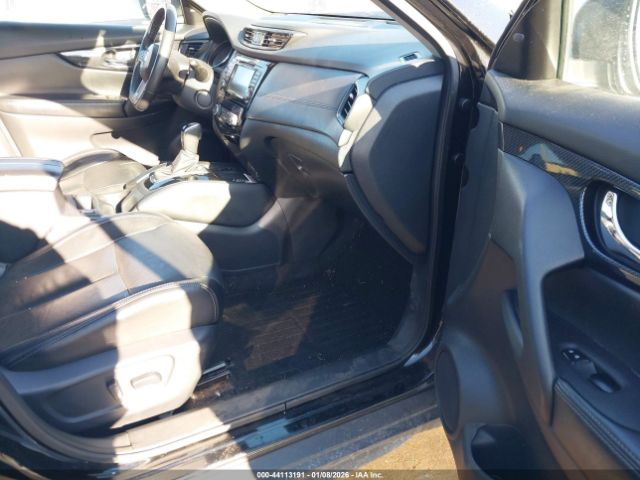2019 NISSAN ROGUE 5N1AT2MV9KC725283 Photo 4