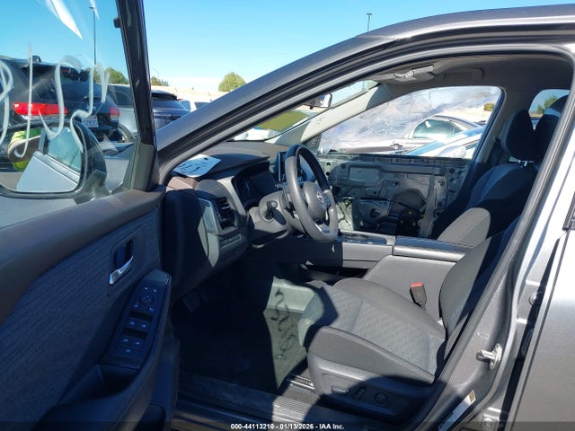 JN8BT3BA9PW408547 Nissan Rogue Sv Fwd