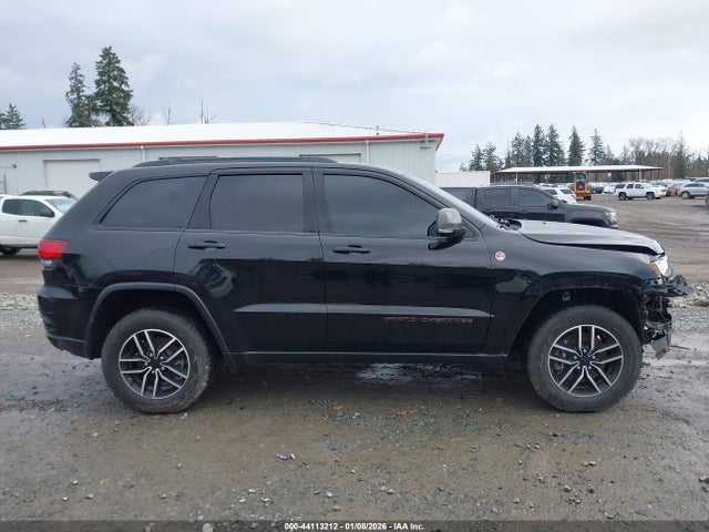 1C4RJFLGXMC699979 Jeep Grand Cherokee Trailhawk 4x4