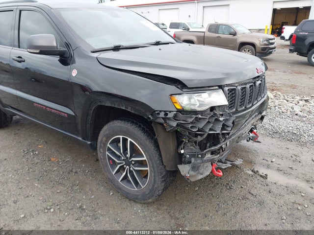 1C4RJFLGXMC699979 Jeep Grand Cherokee Trailhawk 4x4