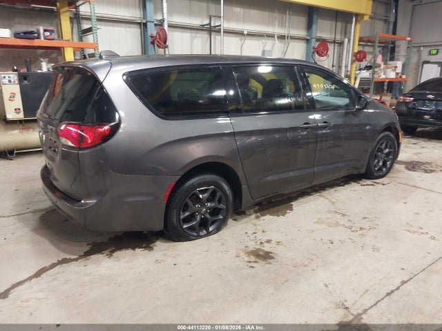 2020 CHRYSLER PACIFICA 2C4RC1FG2LR129179 Photo 3