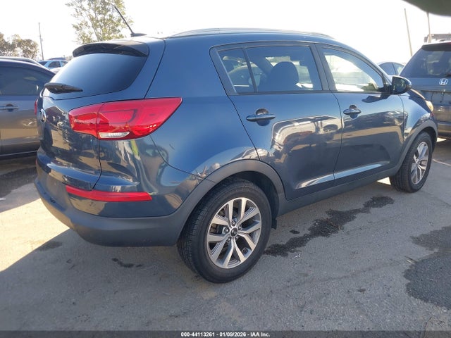 KIA Sportage Lx 2016 KNDPB3AC2G7815885 Image 4
