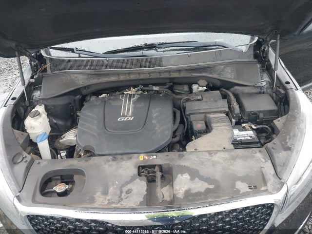 5XYPGDA53GG131679 KIA Sorento 3.3l Lx