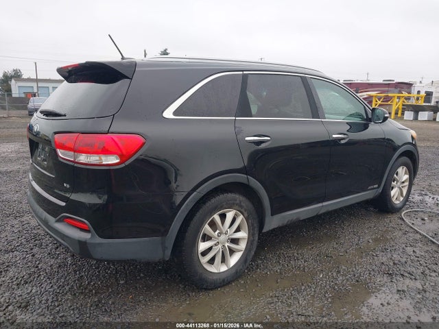 5XYPGDA53GG131679 KIA Sorento 3.3l Lx