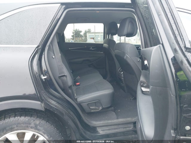5XYPGDA53GG131679 KIA Sorento 3.3l Lx