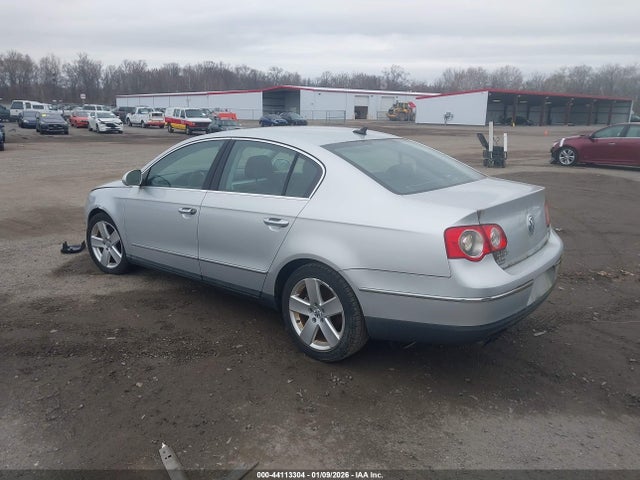 2008 VOLKSWAGEN PASSAT WVWAK73C58P042907 Photo 2