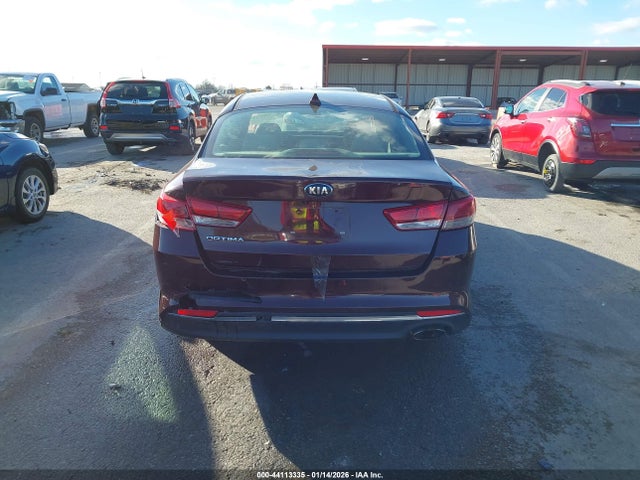 44113335 :رقم المزاد ، 5XXGT4L34JG267659 vin ، 2018 Kia Optima Lx مزاد بيع
