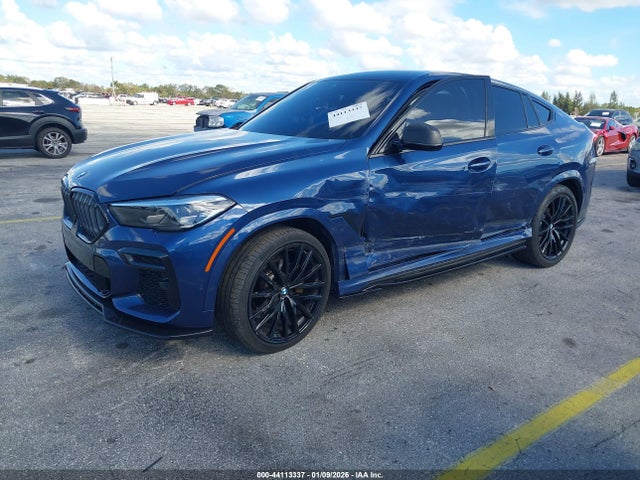 2022 BMW X6 5UXCY6C09N9N24365 Photo 1
