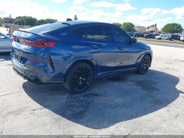 2022 BMW X6 5UXCY6C09N9N24365 Photo 3