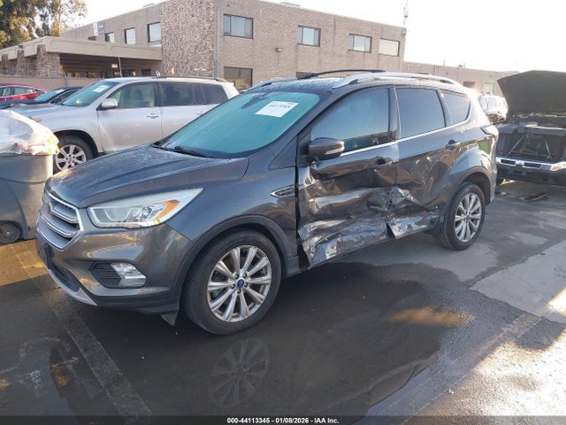 1FMCU0J93HUC88109 Ford Escape Titanium