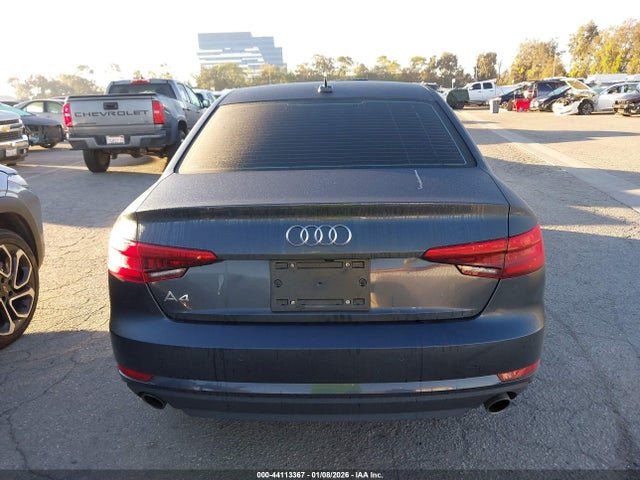 WAUGNAF4XHN018002 Audi A4 2.0t Premium