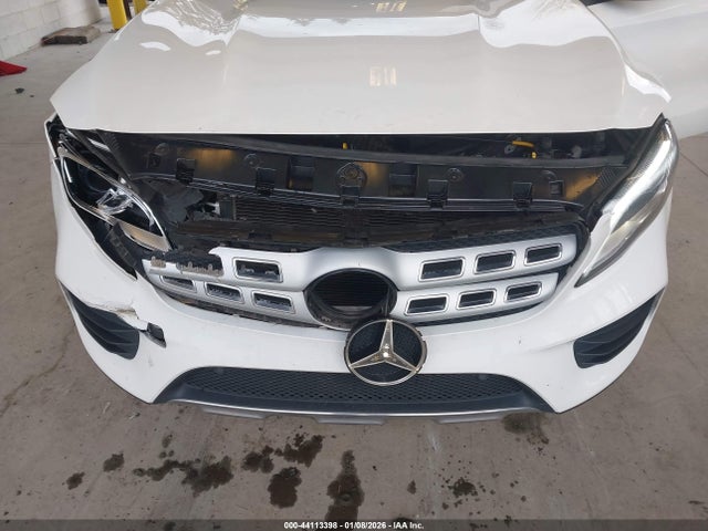 WDCTG4GB2JJ489417 Mercedes-Benz Gla 250 4matic